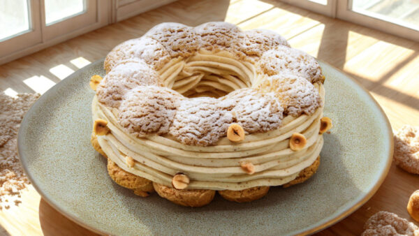 Photo du Paris-Brest au praliné, pâte à choux garnie d'une crème légère au praliné