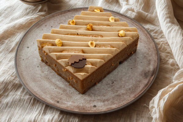 Crunchy au chocolat au lait et noisette, croustillant et fondant