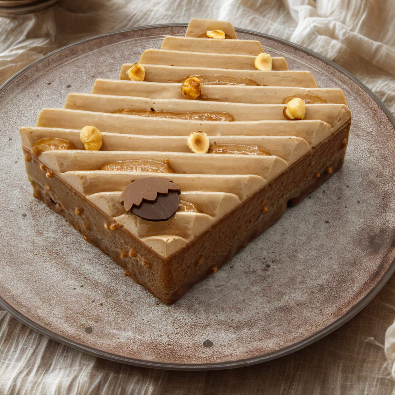 Crunchy au chocolat au lait et noisette, croustillant et fondant