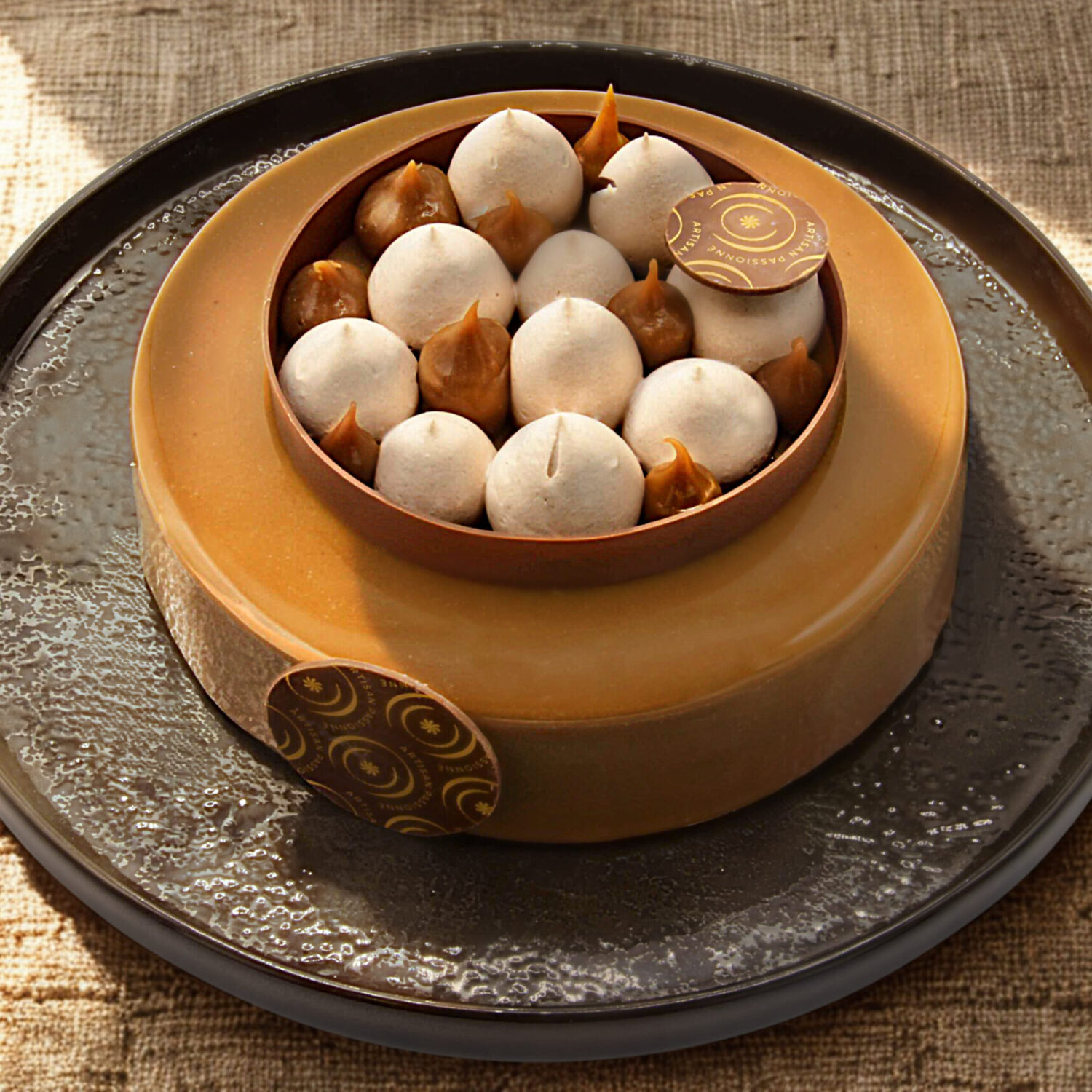 Gâteau Fleur de sel au chocolat noir et caramel,