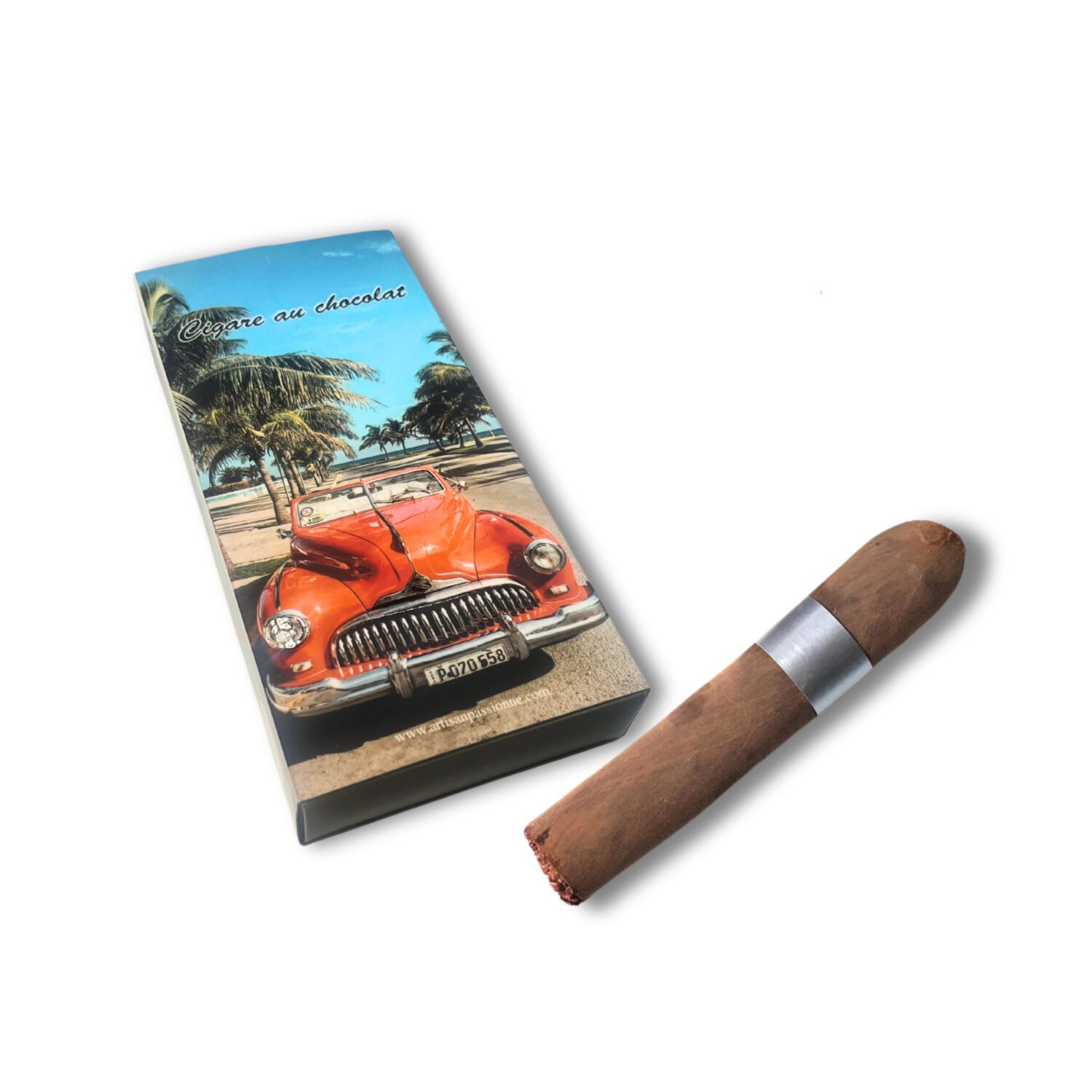 ce cigare composé d’une ganache au rhum Cubain avec en son coeur un délicieux praliné coulant.