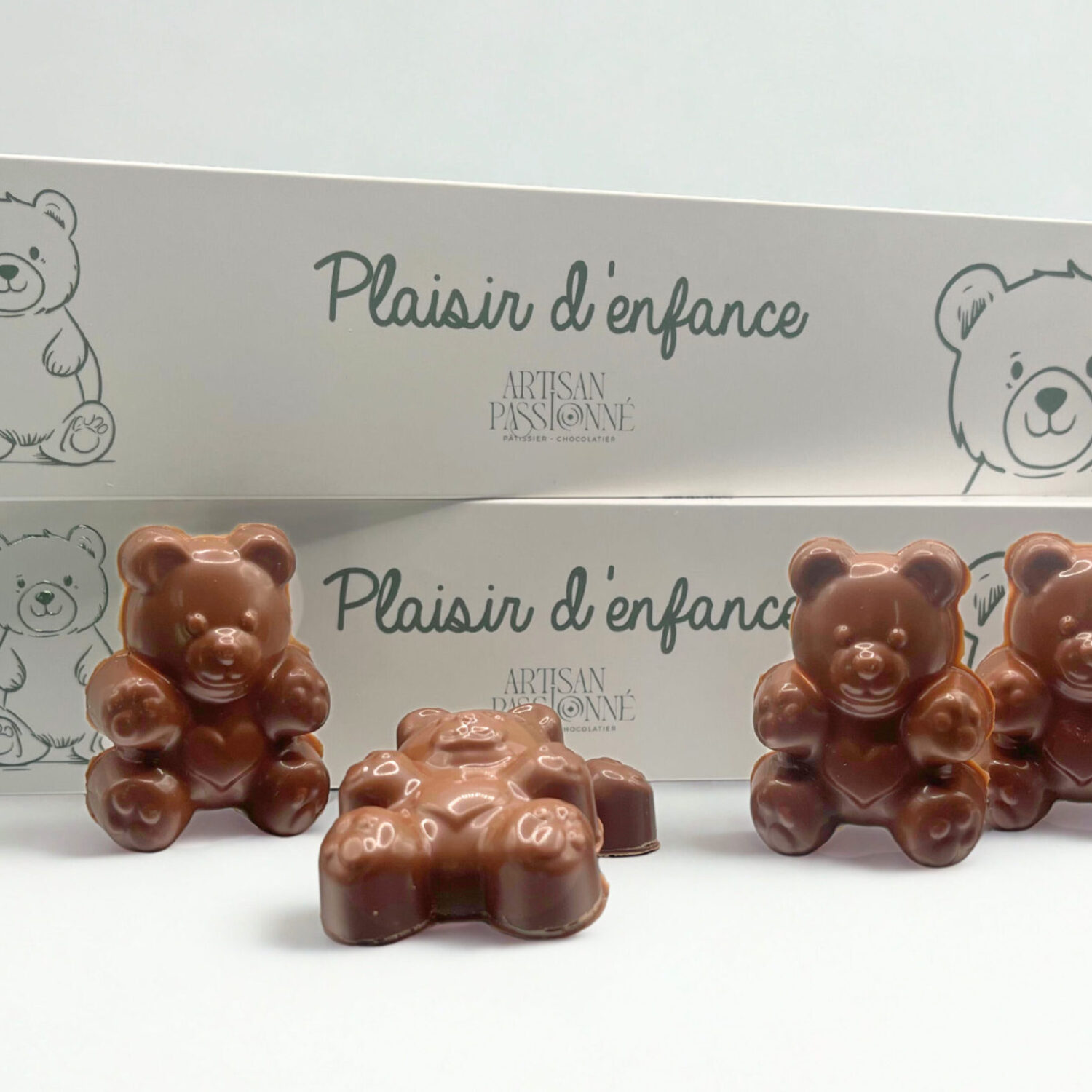Oursons à la guimauve moelleuse, enrobés de chocolat au lait fondant