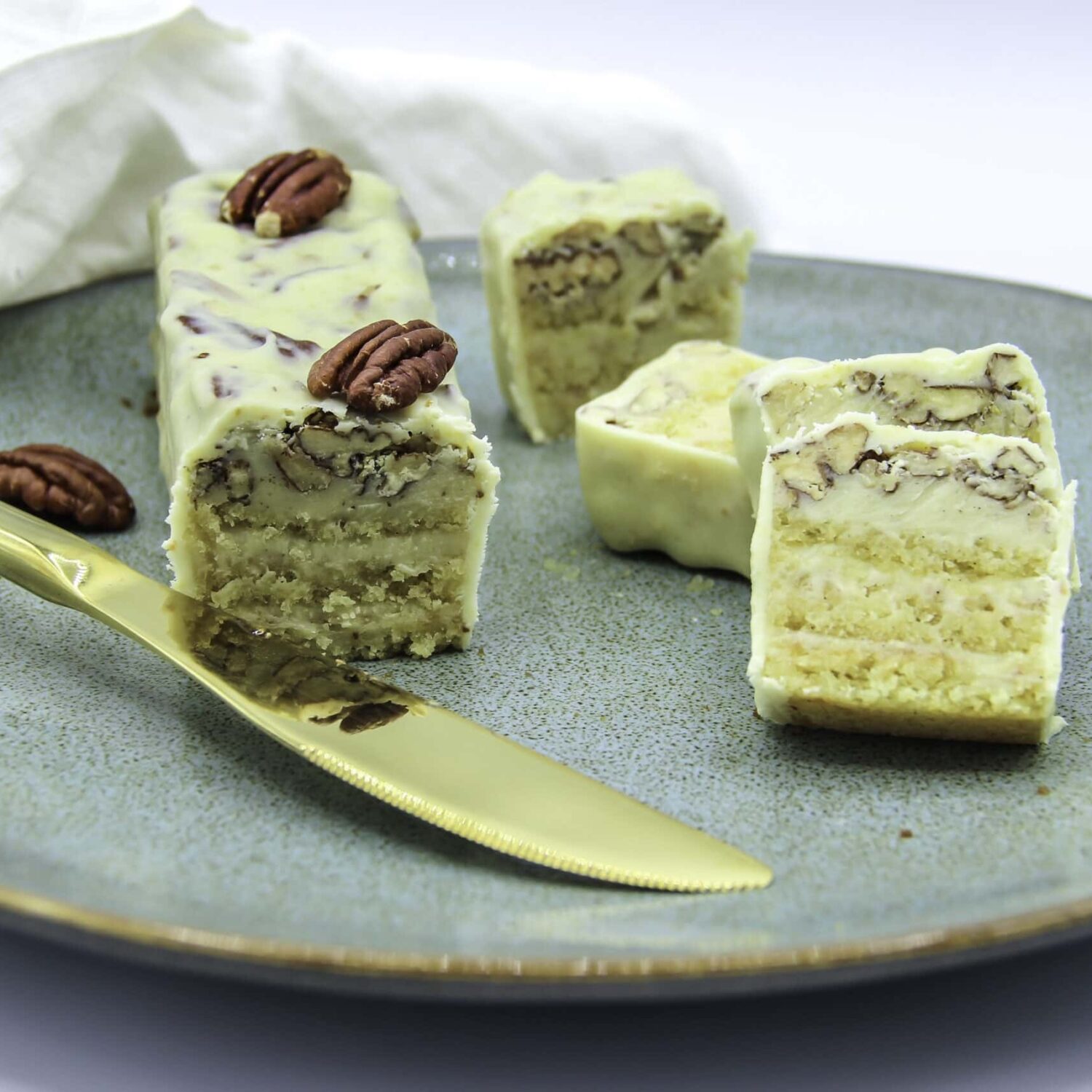 Cake très gourmand à la vanille et noix de pécan