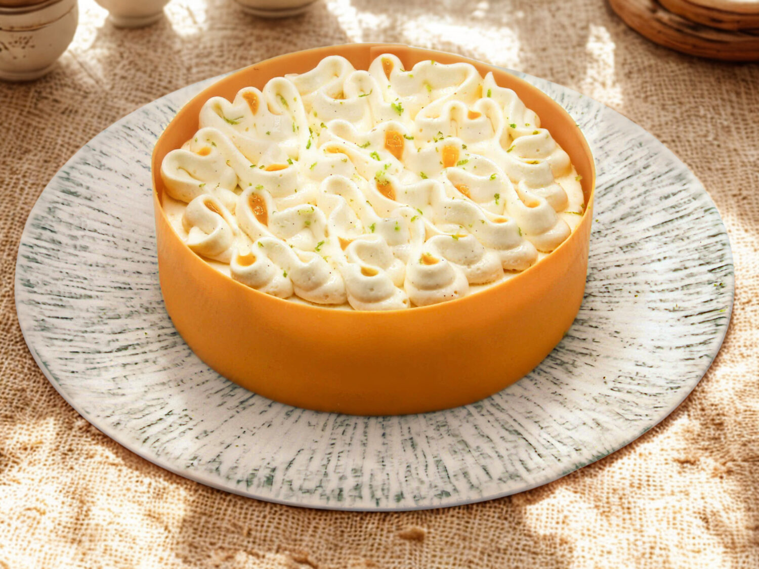 Gâteau Bali à la mangue et citron vert, dessert exotique d’Artisan Passionné