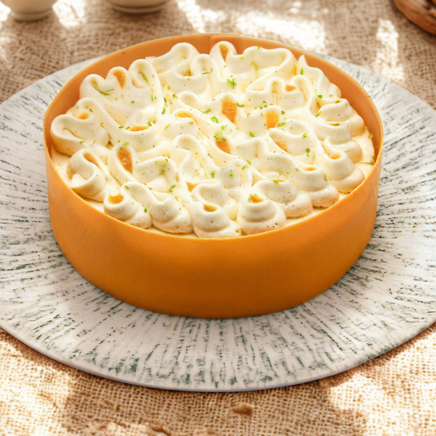 Gâteau Bali à la mangue et citron vert, dessert exotique d’Artisan Passionné