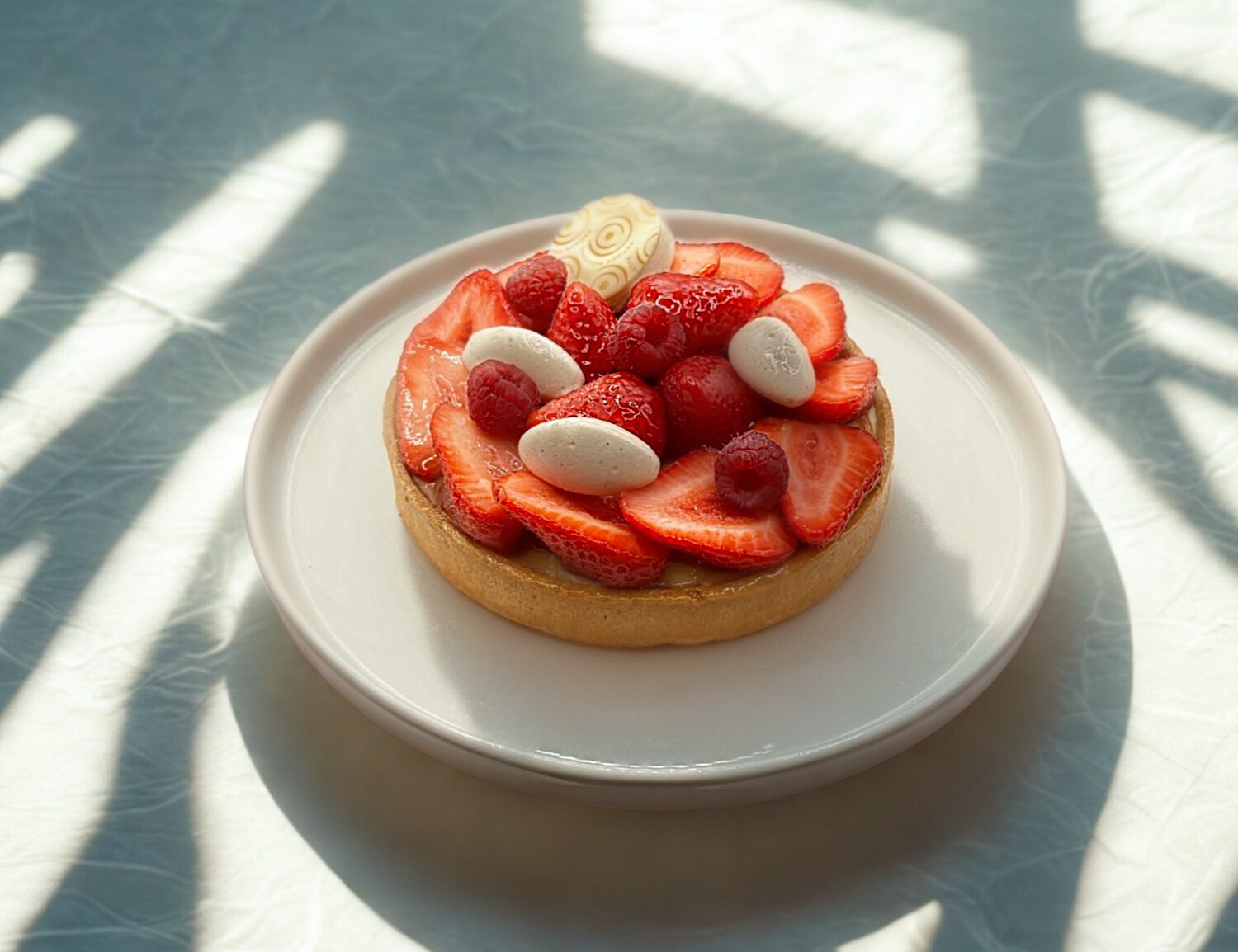 Tarte aux fraises fraîches de saison, signée Artisan Passionné à Angers et Cholet